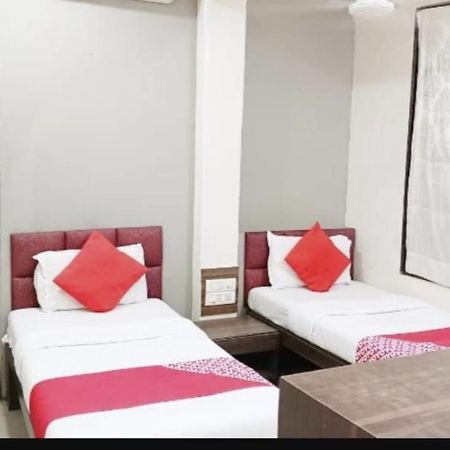 Hotel Amfahh Mumbai Bagian luar foto