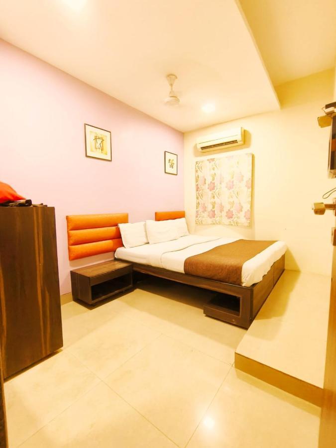 Hotel Amfahh Mumbai Bagian luar foto