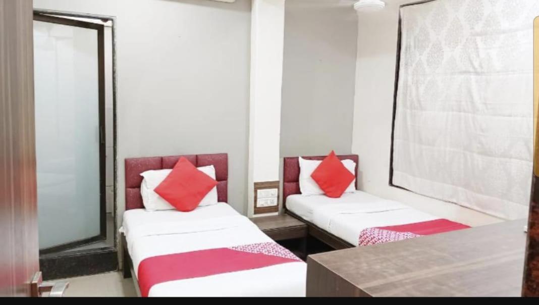 Hotel Amfahh Mumbai Bagian luar foto